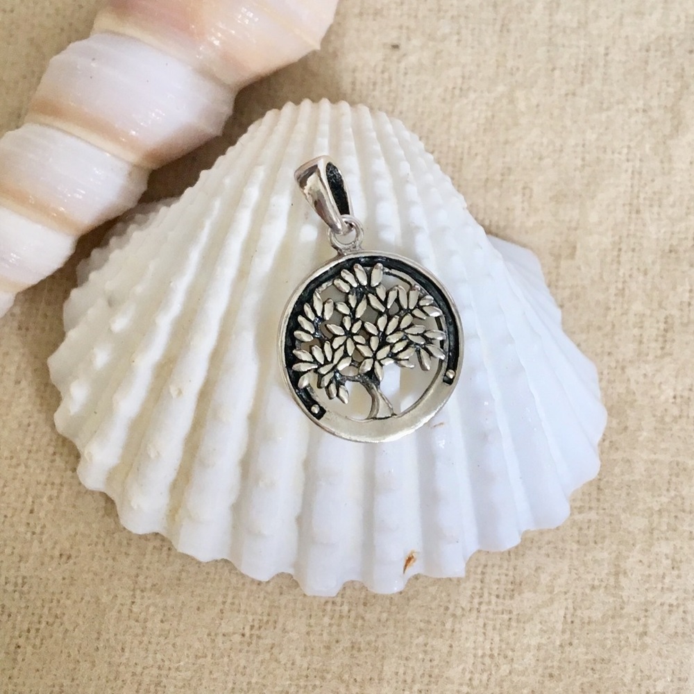 Silver Tree Of Life Pendant🌳